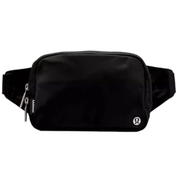 lululemon athletica Handbags - LULULEMON Large Everywhere Bag Black Pack Belt Bag- NEW WITH TAGS!